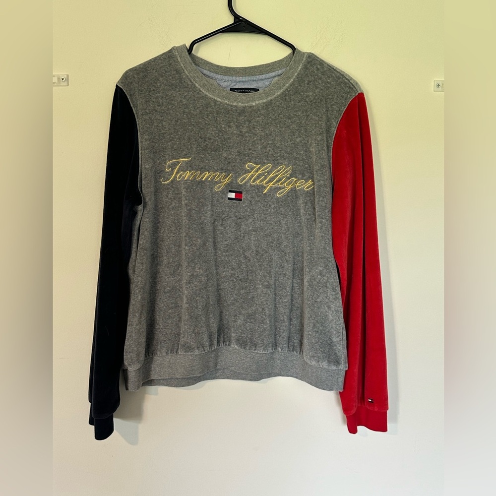 Tommy Hilfiger Women’s Velour Color block Sweatshirt Size M